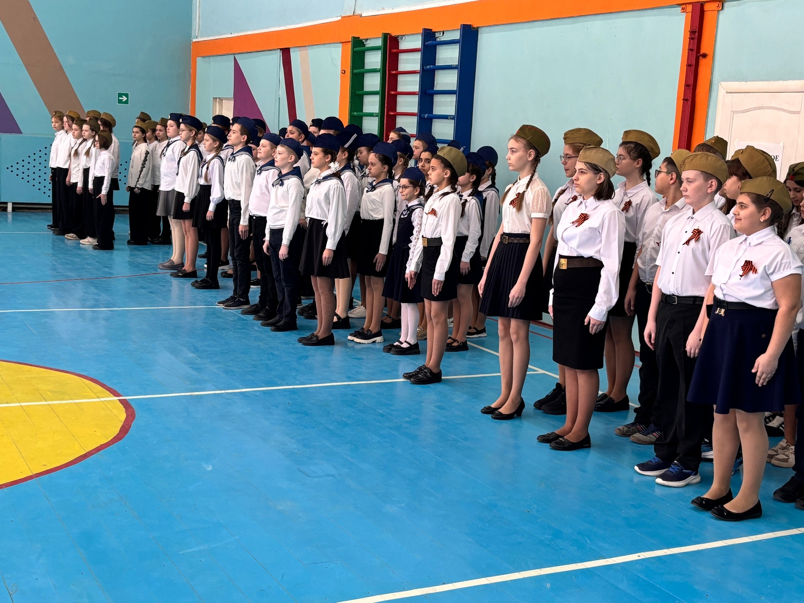 Смотр строя и песни 5-10 классы.